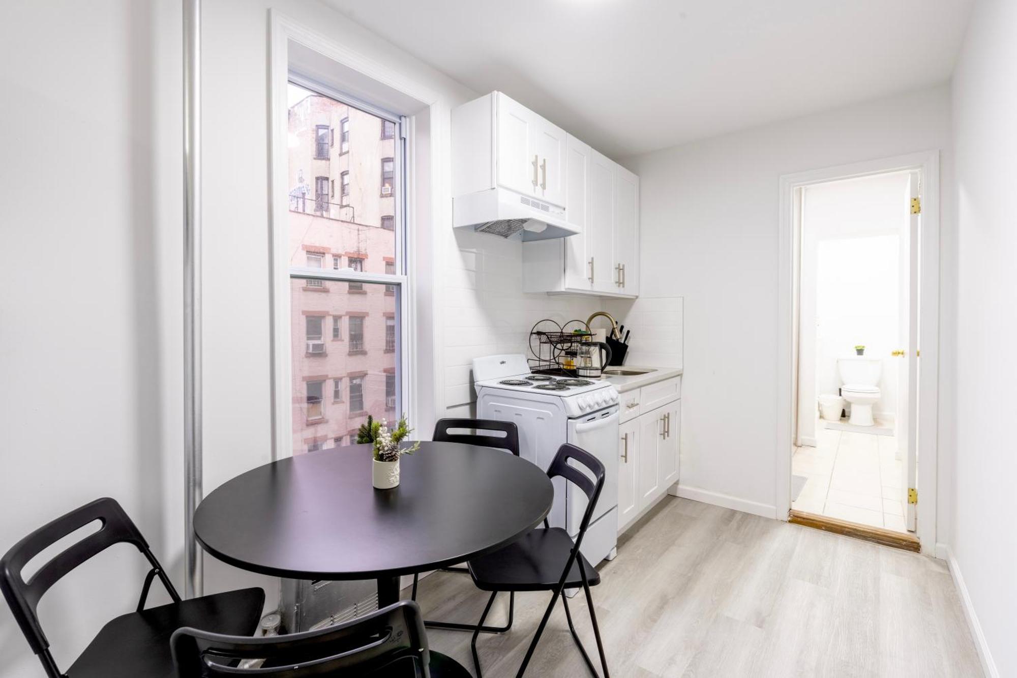Homelike Suites In The Heart Of China Town New York Exterior photo